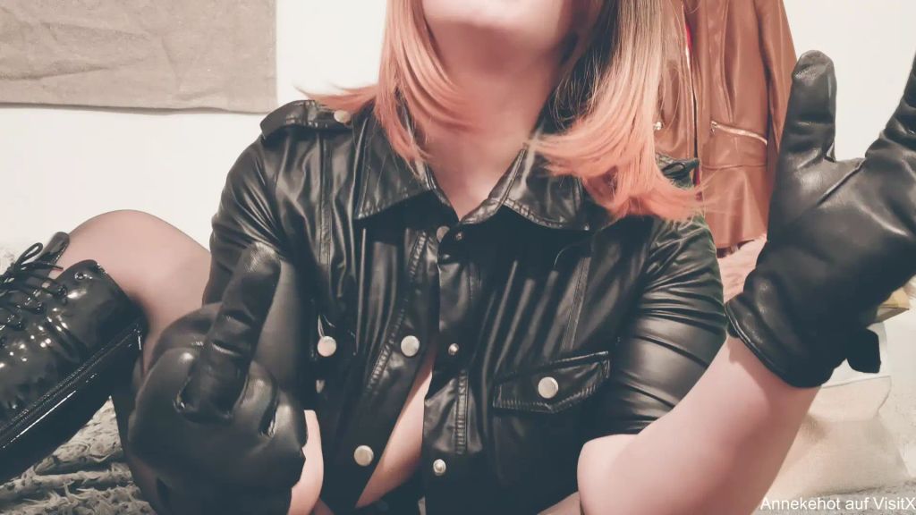 sexy foto nr. 6 von Mein Mittelfinger fickt Dein Maul