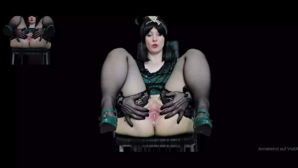 sexy foto nr. 4 von Erna fotzt zum ersten Mal auf