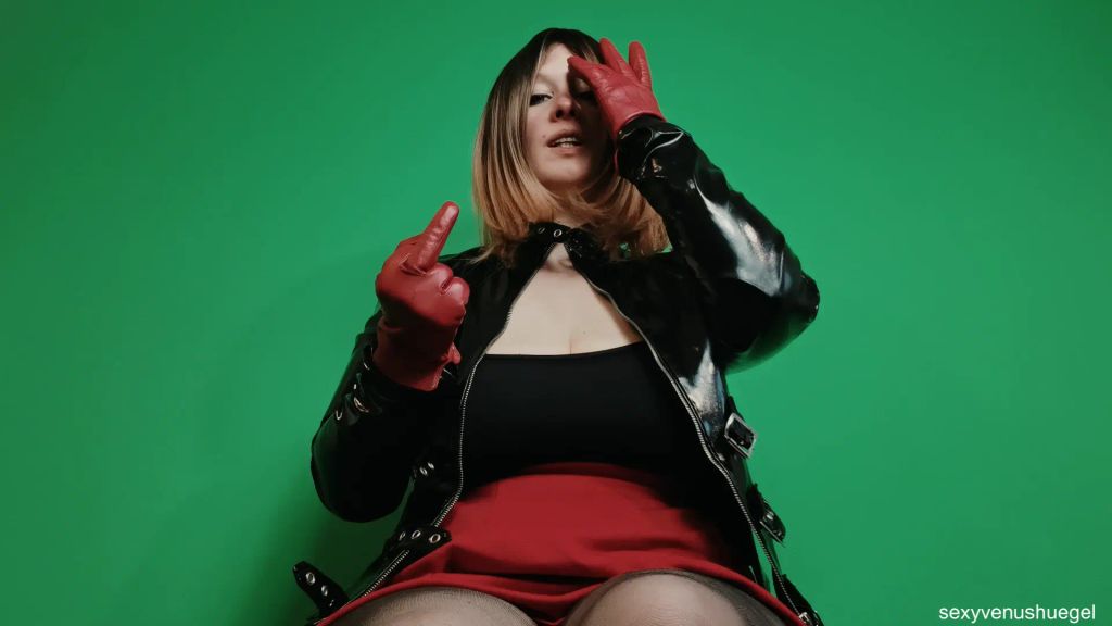 Vorschaubild 4 zum Video „Rieche an meinem Mittelfinger“
