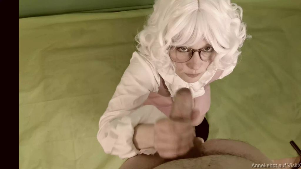 sexy foto nr. 3 von Jessi hatte vorher noch nie Sperma
