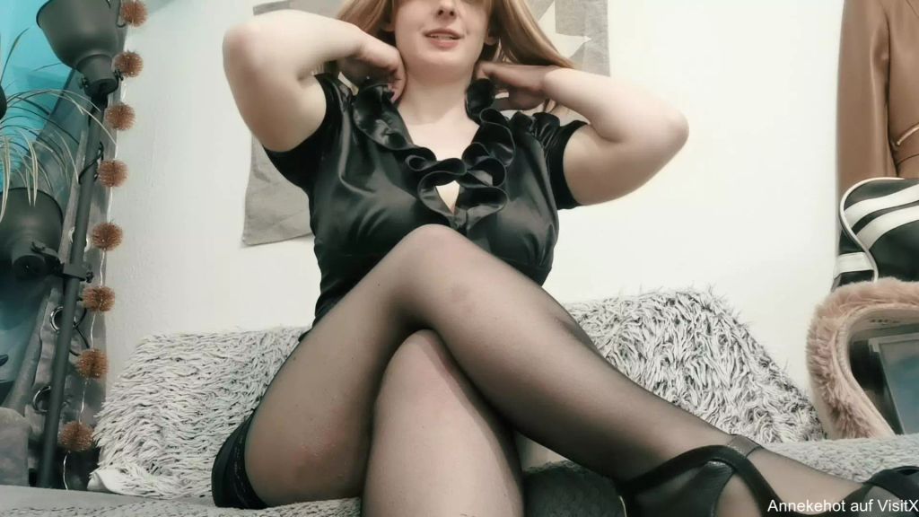 sexy foto nr. 1 von Uwi muss am Hochzeitstag Wichse fressen