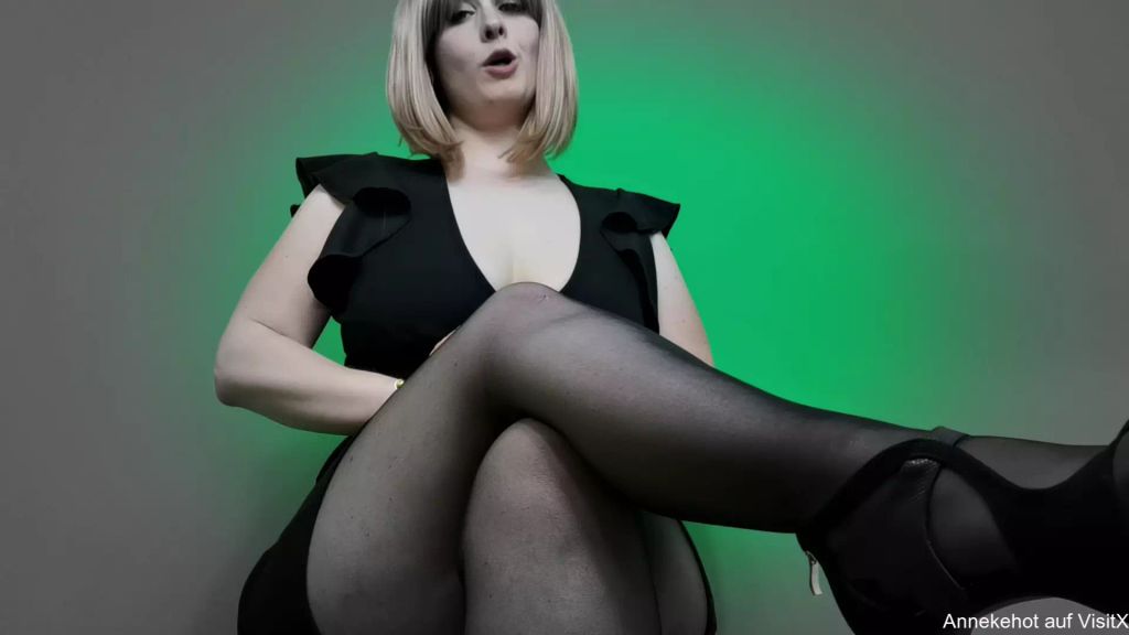 sexy foto nr. 2 von Naaa ist das Euter wieder reif