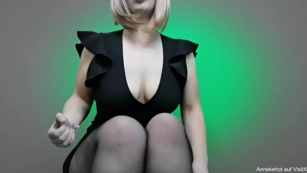 sexy foto nr. 10 von Naaa ist das Euter wieder reif