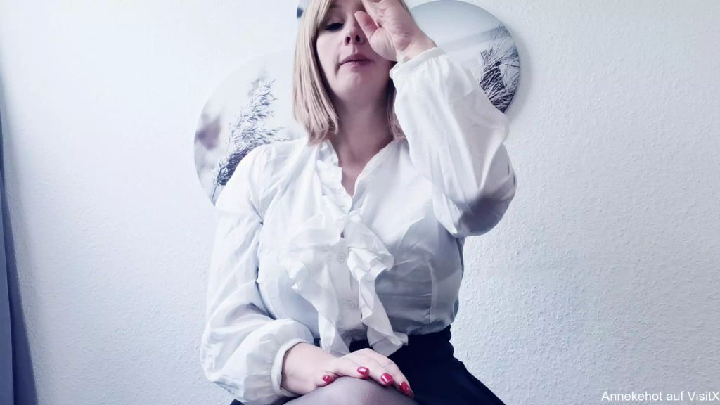 sexy foto nr. 1 von Ärztin Anne verordnet Windeln