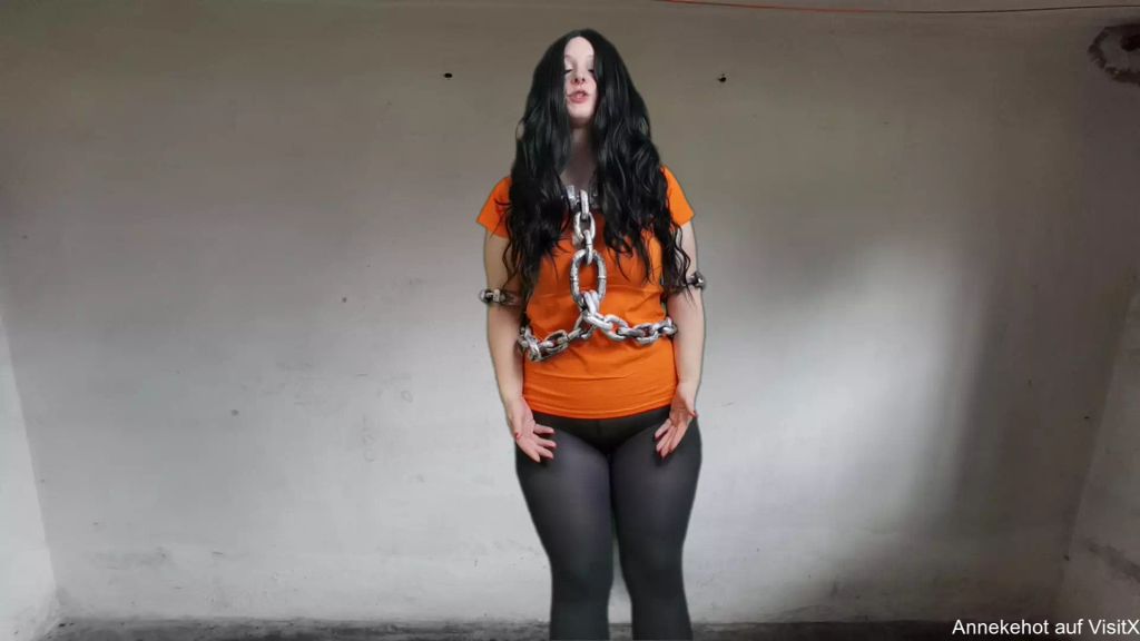 sexy foto nr. 2 von Die neue Fotze muss mal 1