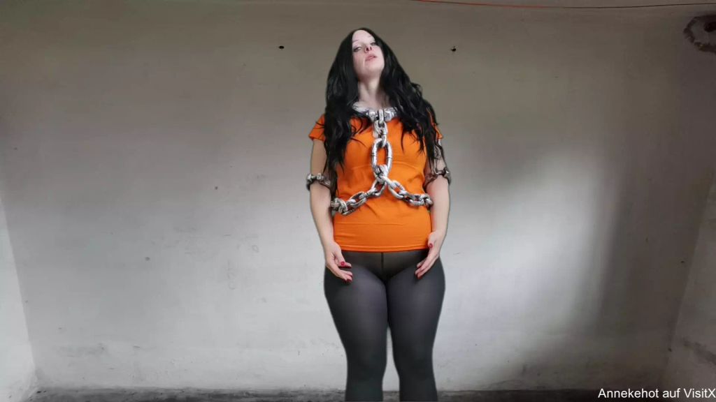 sexy foto nr. 3 von Die neue Fotze muss mal 1