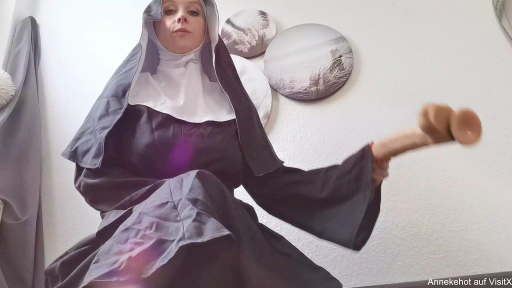 sexy foto nr. 1 von Schickt das Stoßgebet zu Göttin Anne