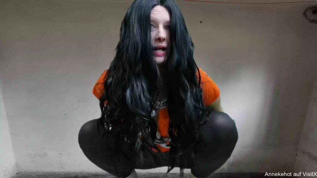 sexy foto nr. 6 von Die Neue Fotze muss mal 2