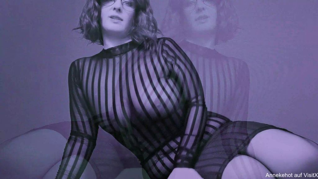 sexy foto nr. 8 von 4 Weiber mit Brille - Wichs Wichser