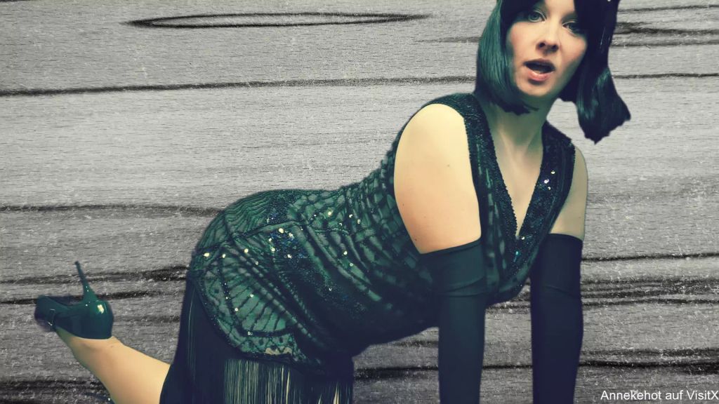 sexy foto nr. 2 von Ernas erste Wichsanleitung