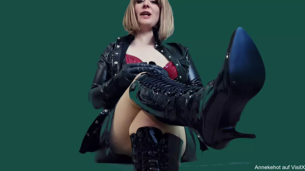 sexy foto nr. 1 von Ich bin der Boss - Deine Frau wird es erfahren