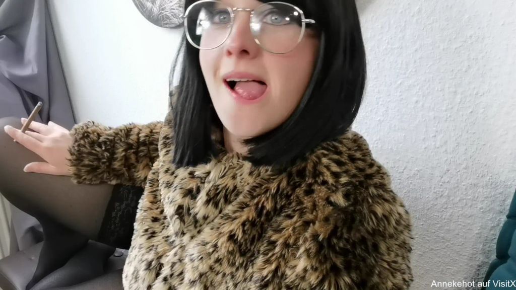 sexy foto nr. 3 von Kira kennt die Wahrheit