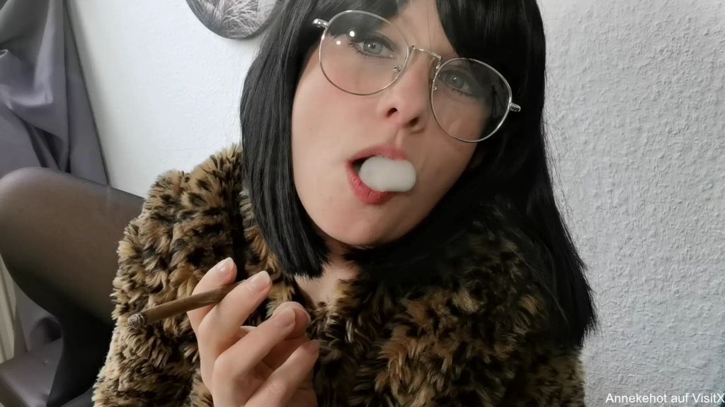 sexy foto nr. 7 von Kira kennt die Wahrheit