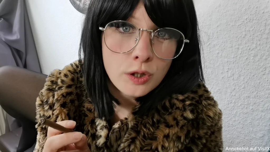 sexy foto nr. 9 von Kira kennt die Wahrheit