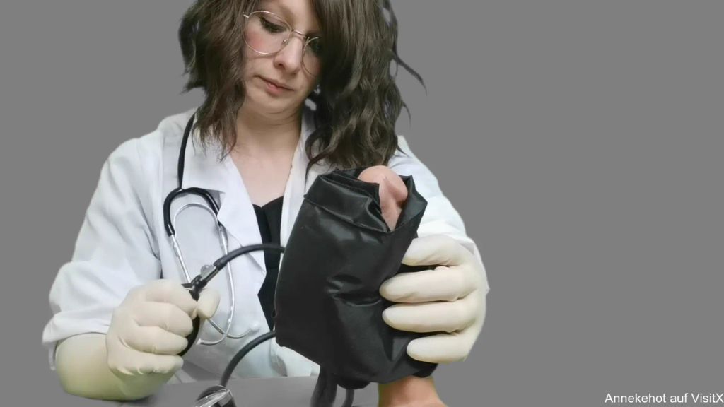 sexy foto nr. 7 von Notfall für Fr. Dr. Zur Scheide