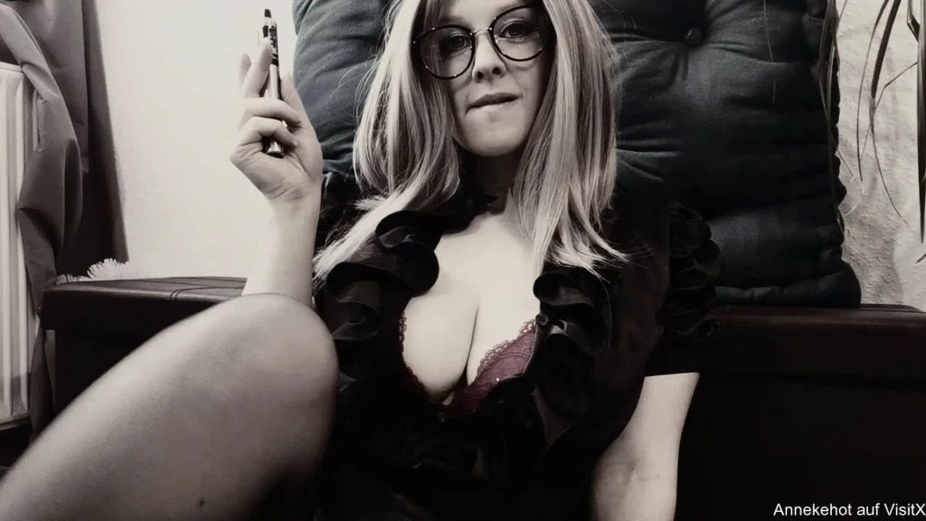 sexy foto nr. 9 von Schnelle Wichseinheit - Du hast 15 Züge