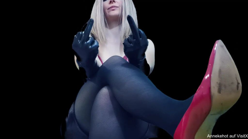 sexy foto nr. 6 von Leck mir den Latexmittelfinger
