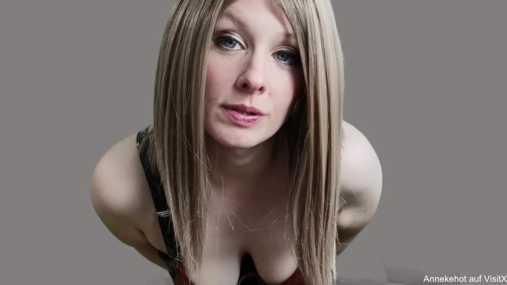 sexy foto nr. 1 von Zelebrieren des Spermafressens - die Audienz