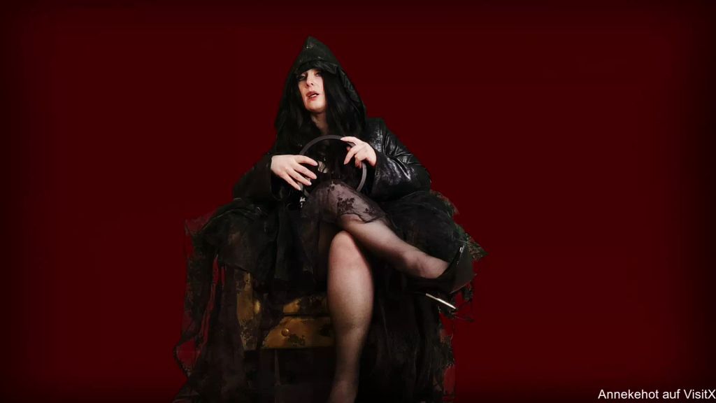sexy foto nr. 3 von Glotzen und Wichsen bei Herrscherin Isabella