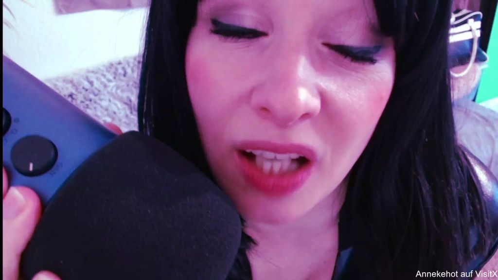 sexy foto nr. 9 von Livecam Ausschnitte mit Wichser Jan
