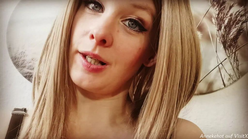 sexy foto nr. 1 von Eheweib ist weg - jetzt wird gewichst