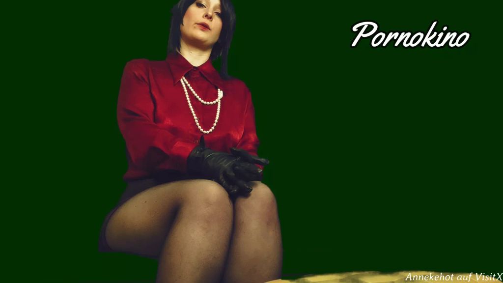 sexy foto nr. 2 von Mit Schwiegermutter im Pornokino