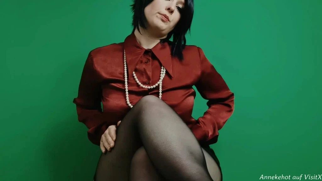 sexy foto nr. 10 von Schwiegermutter fickt Dich im Pornokino