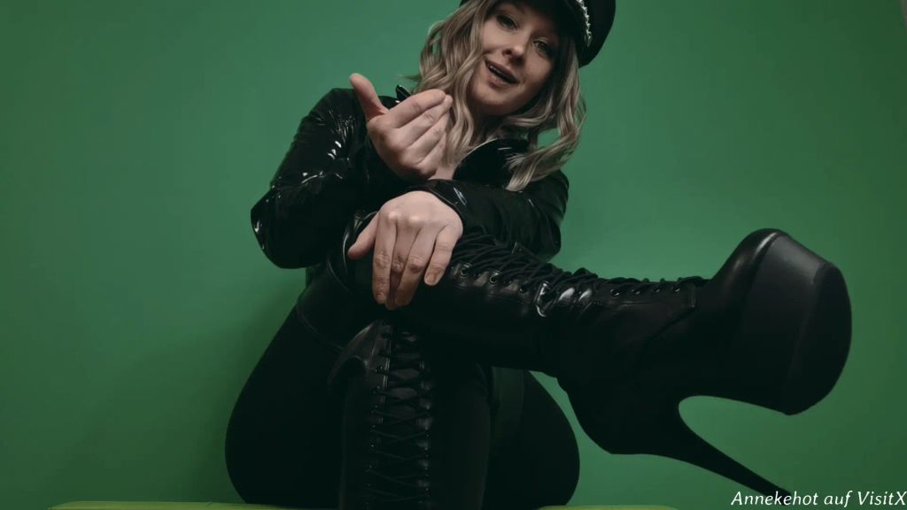 sexy foto nr. 7 von Wichsmarionette darf wichsen - immer bis davor