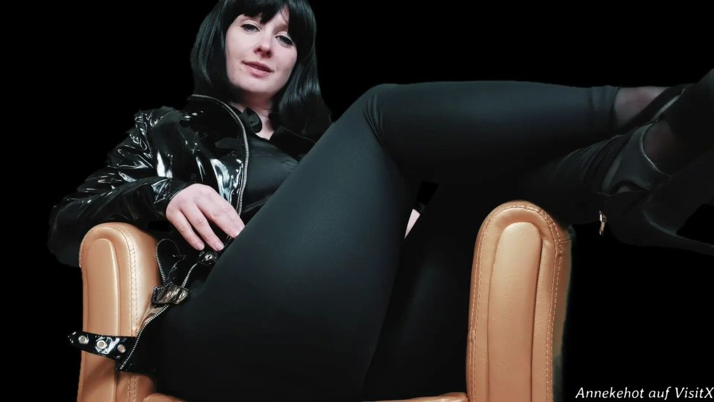 sexy foto nr. 7 von Lehrstunde bei Kira für Wichsi Ralf