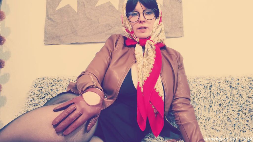 sexy foto nr. 2 von Untermieter darf schnüffeln