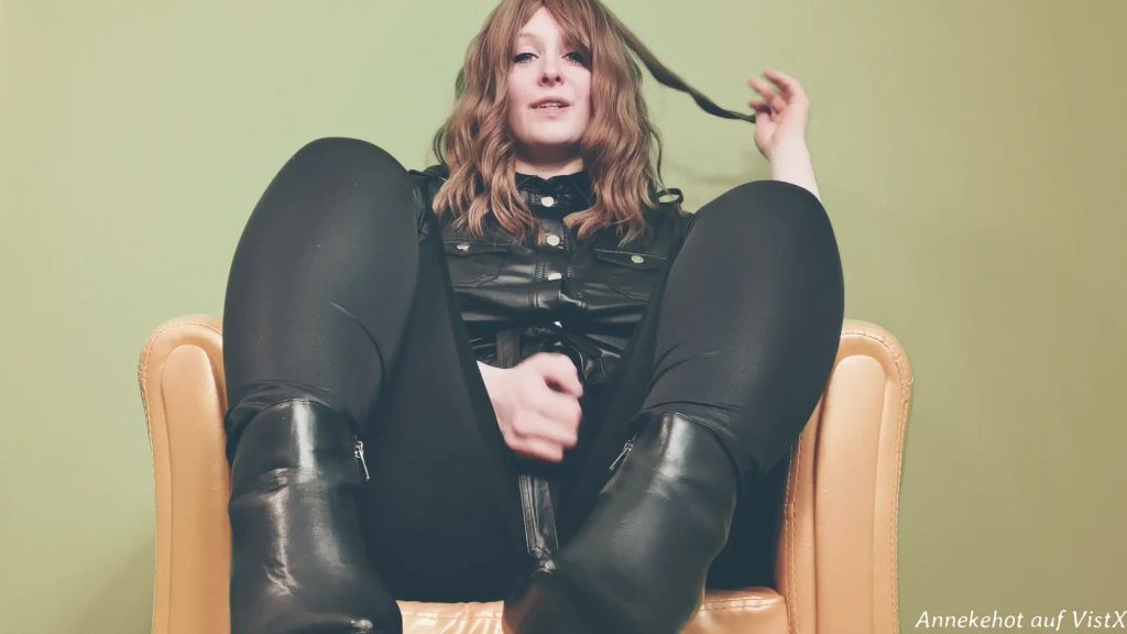 sexy foto nr. 5 von Sie ist da - es wird gewichst