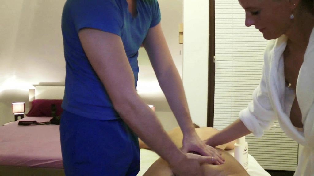 sexy foto nr. 3 von Erotische Massage zu Dritt….