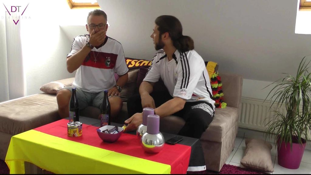 sexy foto nr. 2 von KRASS – Stopf mein Maul!