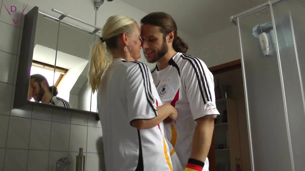sexy foto nr. 4 von KRASS – Stopf mein Maul!
