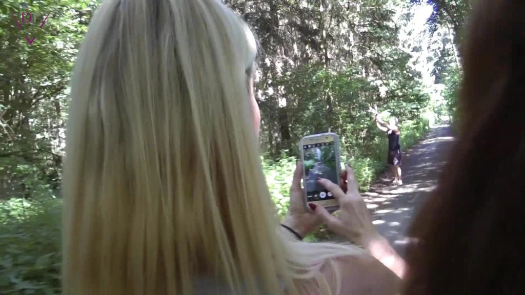 sexy foto nr. 1 von FuCKeMoN GO – LEVEL SEX