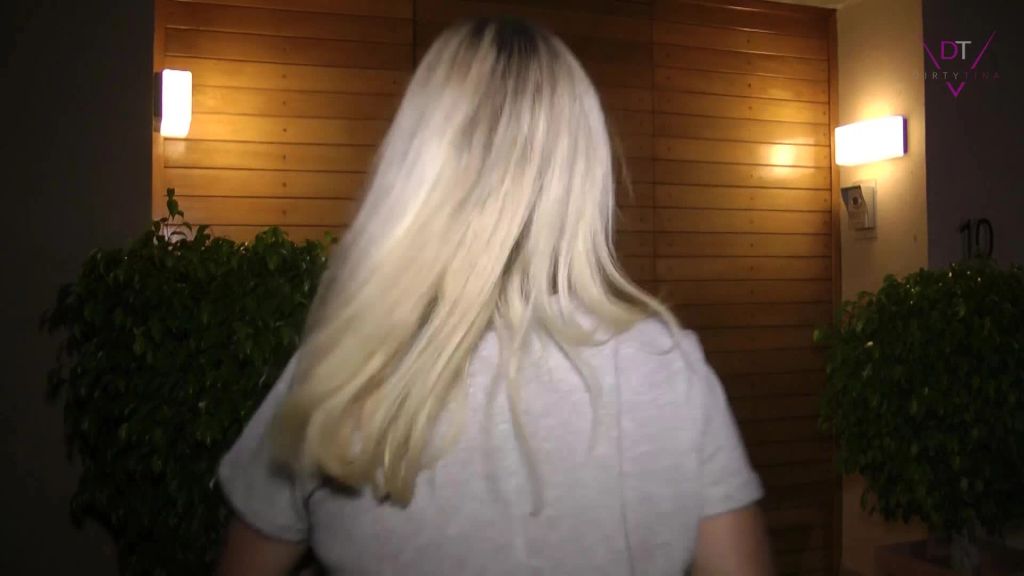 sexy foto nr. 1 von Rotze Voll Pupblic gepisst