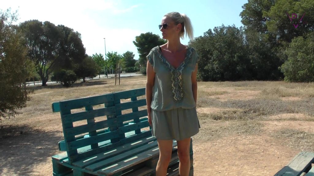 Public Pissen im Park von Palma