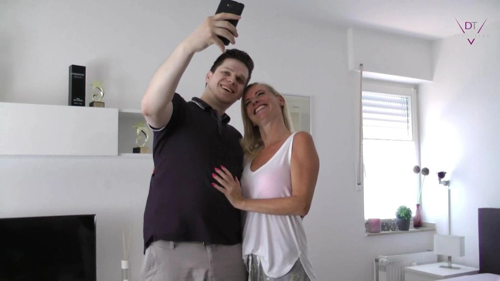 Selfie oder Sex? Gummi weg! Ich will dich blank!
