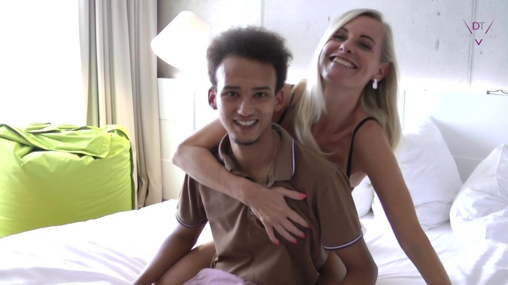 Seine erste Weisse! Jungen Kenianer gefickt!