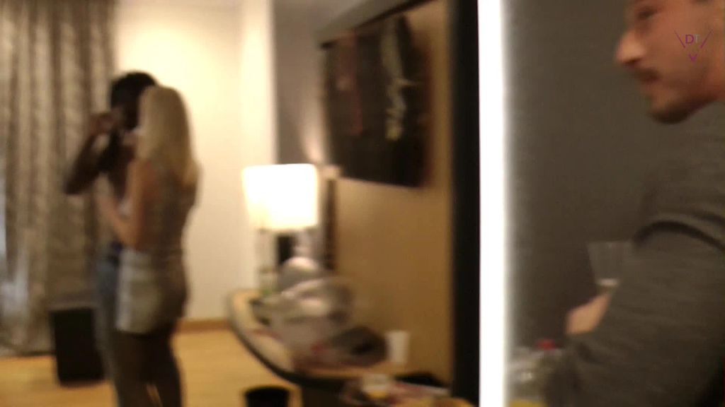 sexy foto nr. 1 von Die „verfickte“ Silvesterparty 2018/2019