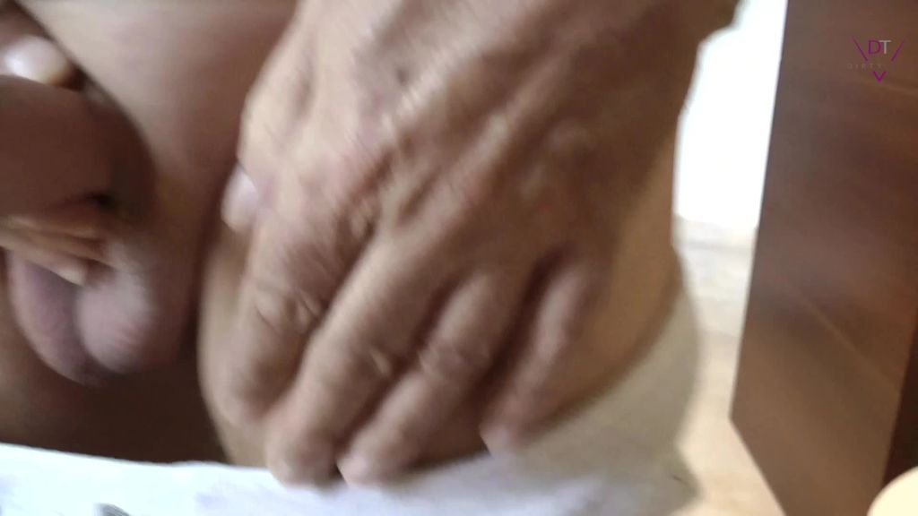 sexy foto nr. 6 von Abgepisst und abgefüllt – Duschen „Deluxe“