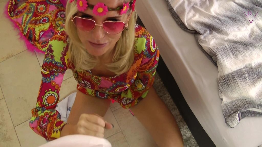sexy foto nr. 6 von Die „Sperma-Lüge“ – Schlammschieben am Rosenmontag