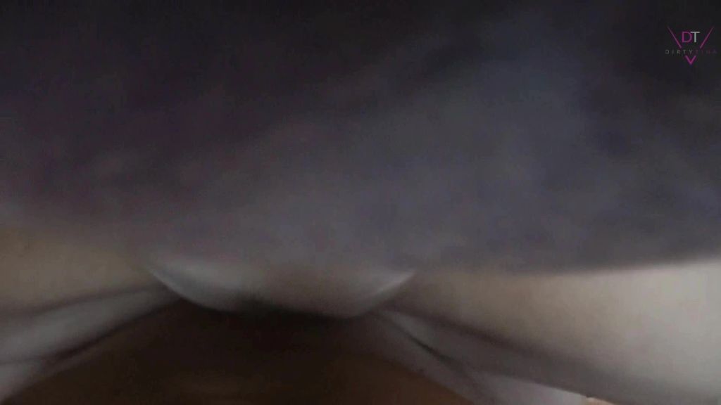 sexy foto nr. 9 von Die Fotze aus der Nachbarschaft – Beine breit für jeden Schw