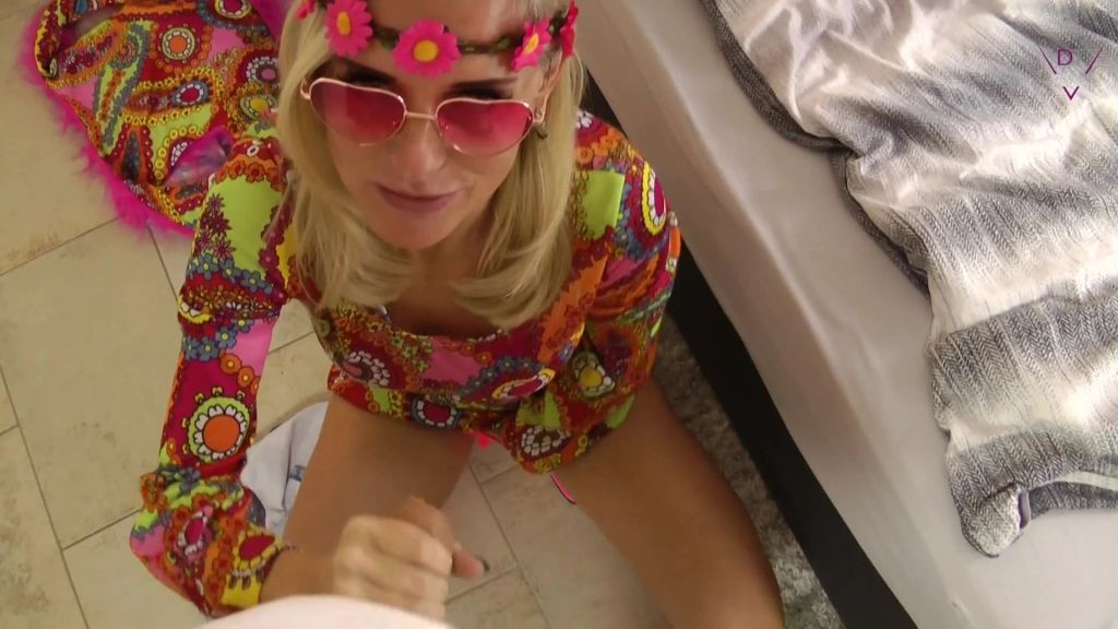sexy foto nr. 6 von Die Sperma-Lüge„ — Schlammschieben am Rosenmontag