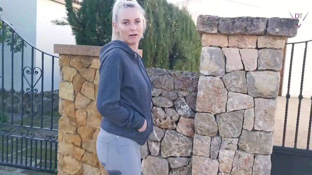 sexy foto nr. 9 von Mein erstes Mal I Public die Jeans eingepisst!