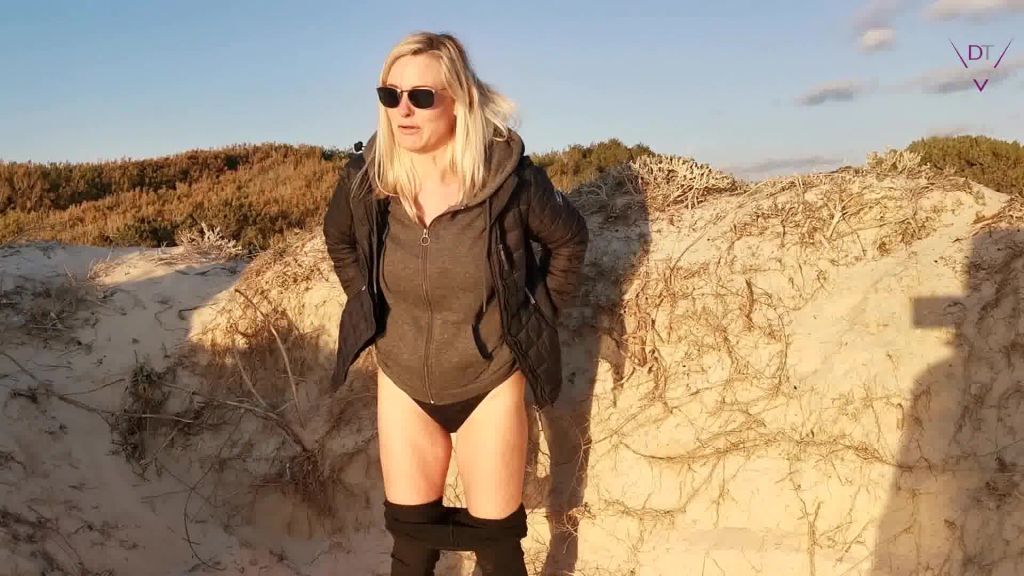 sexy foto nr. 10 von Public am Strand gepisst!