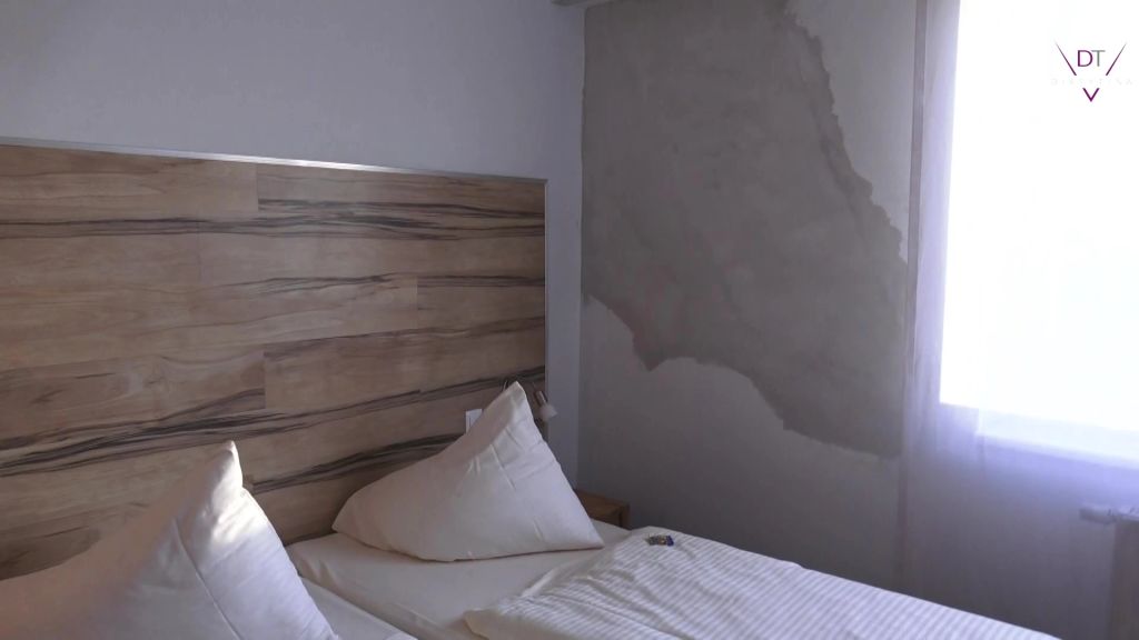 sexy foto nr. 2 von Du willst die Wohnung? Dann lass dich ficken für die Zusage!