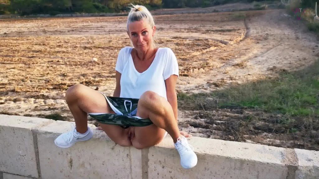 sexy foto nr. 7 von Pissen „on Tour“ 3