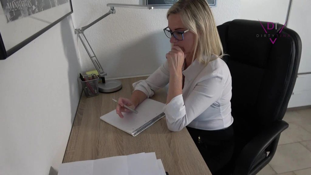 Frech in´s Büro gepisst!