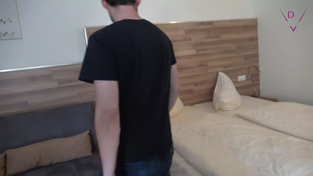 sexy foto nr. 2 von Die notgeile Putzschlampe! Zeig mir dein feuchtes Höschen!